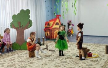 Постановка "Защитники леса" для недели театра